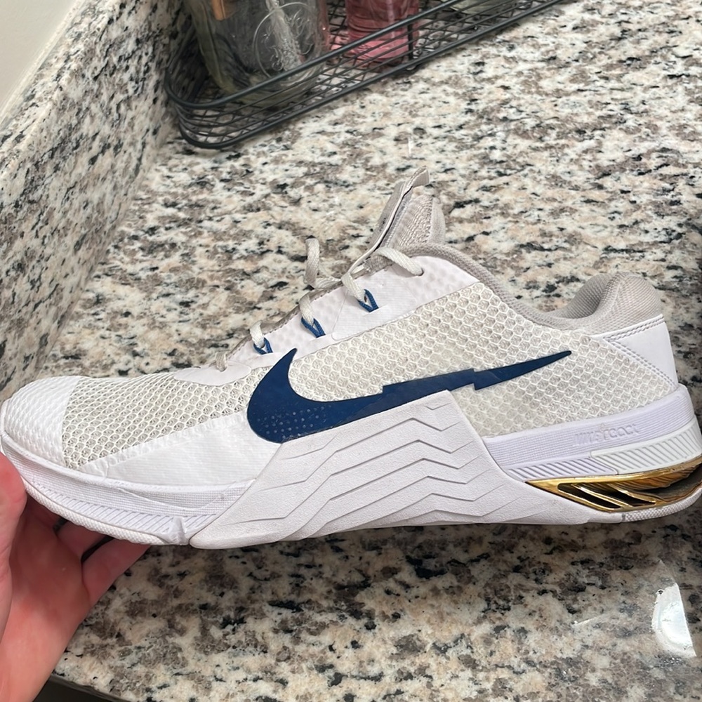 Men’s Nike Metcon 7 - white / gold / navy